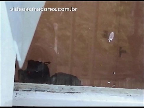 ❤️ Nin Horny ah oo daawanaya saaxiibtiis oo uu la socdo nin kale, isaga oo duubaya muuqaal fuck ah isaga oo aan dhibin lamaanaha ☑  Galmada dabada ❤